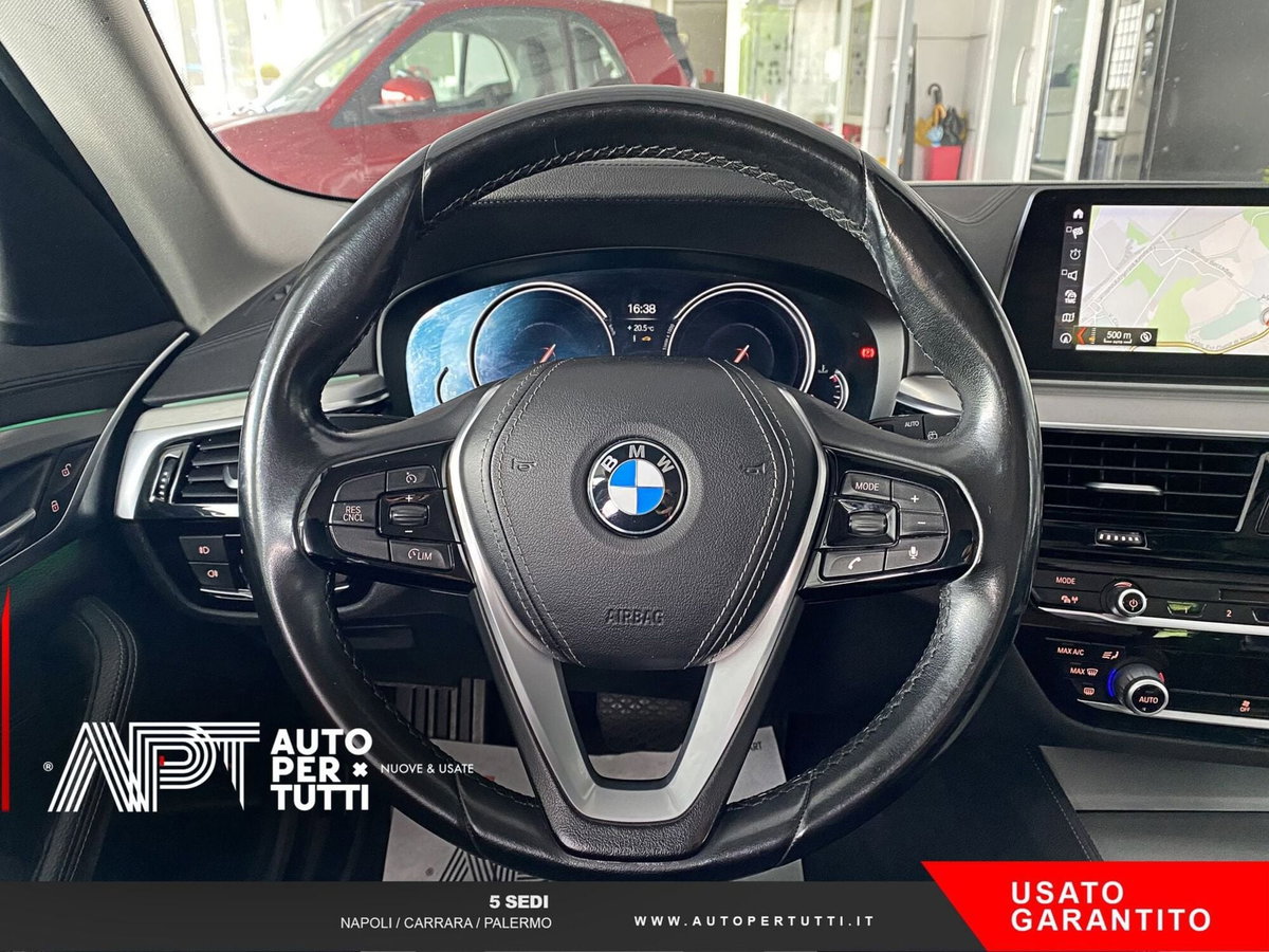 BMW Serie 5 Touring 530d xDrive  Luxury (14)