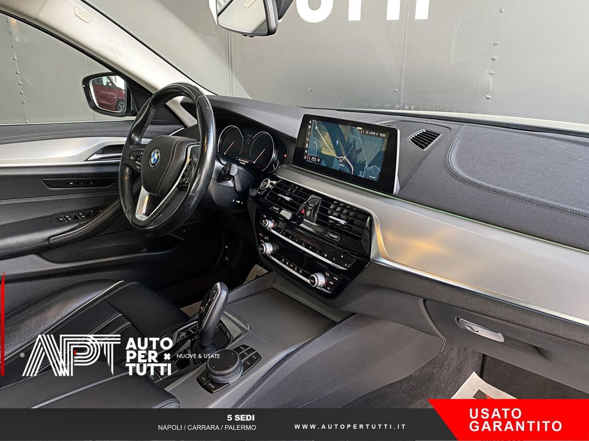 BMW Serie 5 Touring 530d xDrive  Luxury (19)
