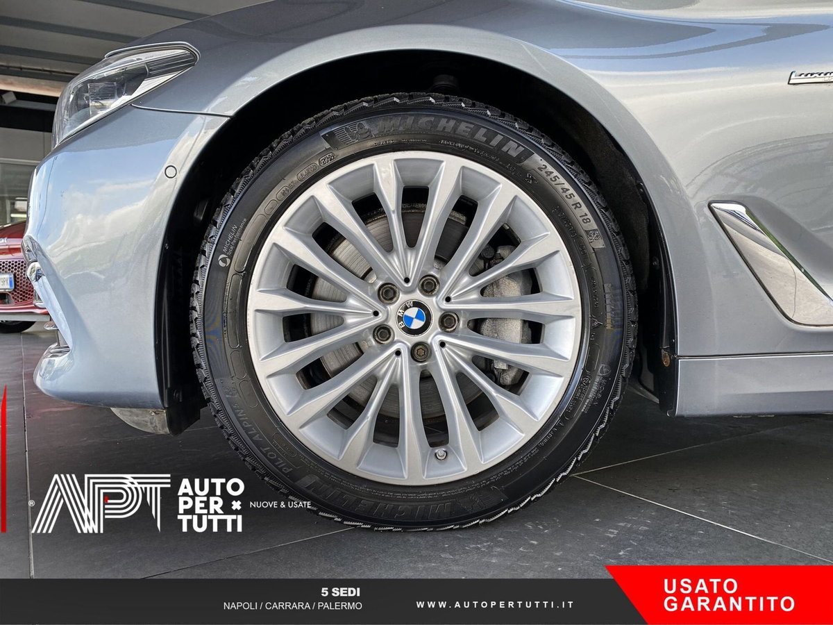 BMW Serie 5 Touring 530d xDrive  Luxury (5)