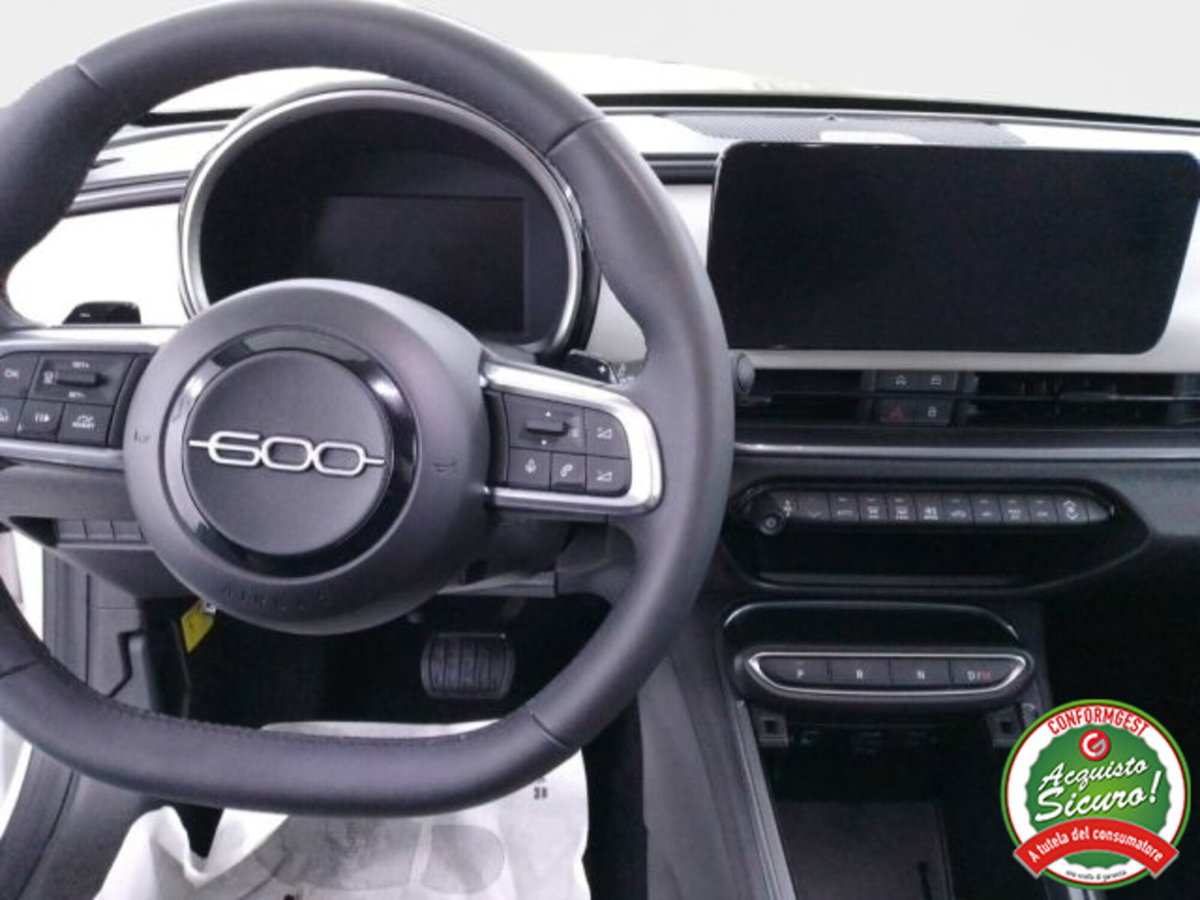 Fiat 600 1.2 hybrid La Prima 110cv auto (12)