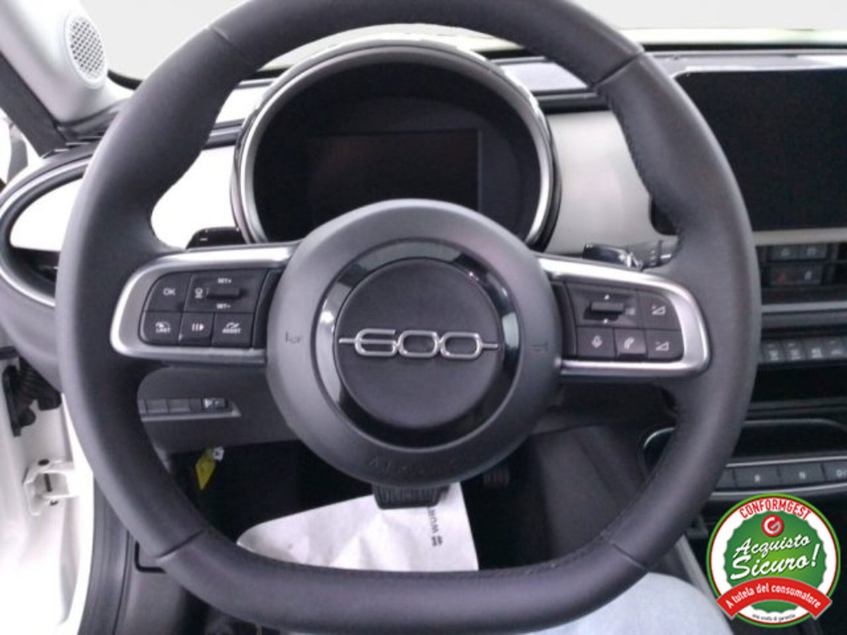 Fiat 600 1.2 hybrid La Prima 110cv auto (13)