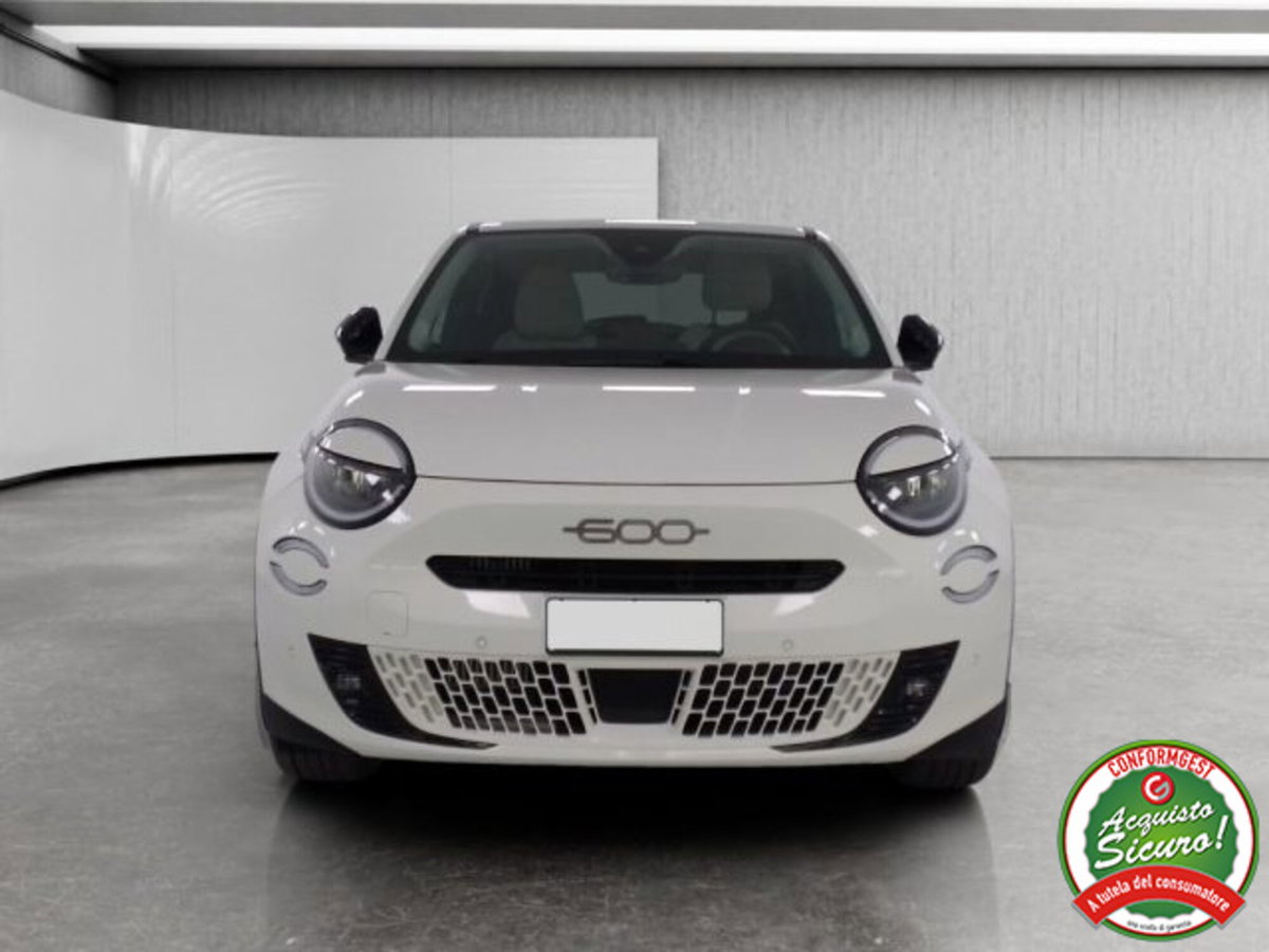 Fiat 600 1.2 hybrid La Prima 110cv auto (2)