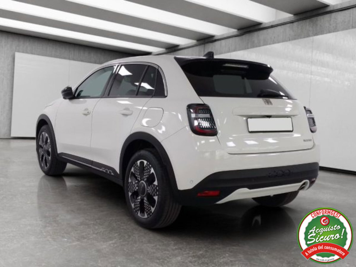 Fiat 600 1.2 hybrid La Prima 110cv auto (7)