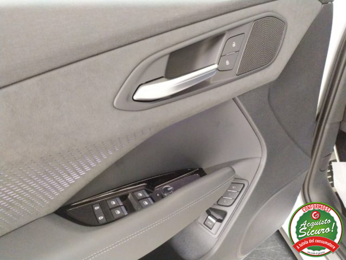Audi Q3 Sportback 35 TDI quattro S tronic S line edition (11)