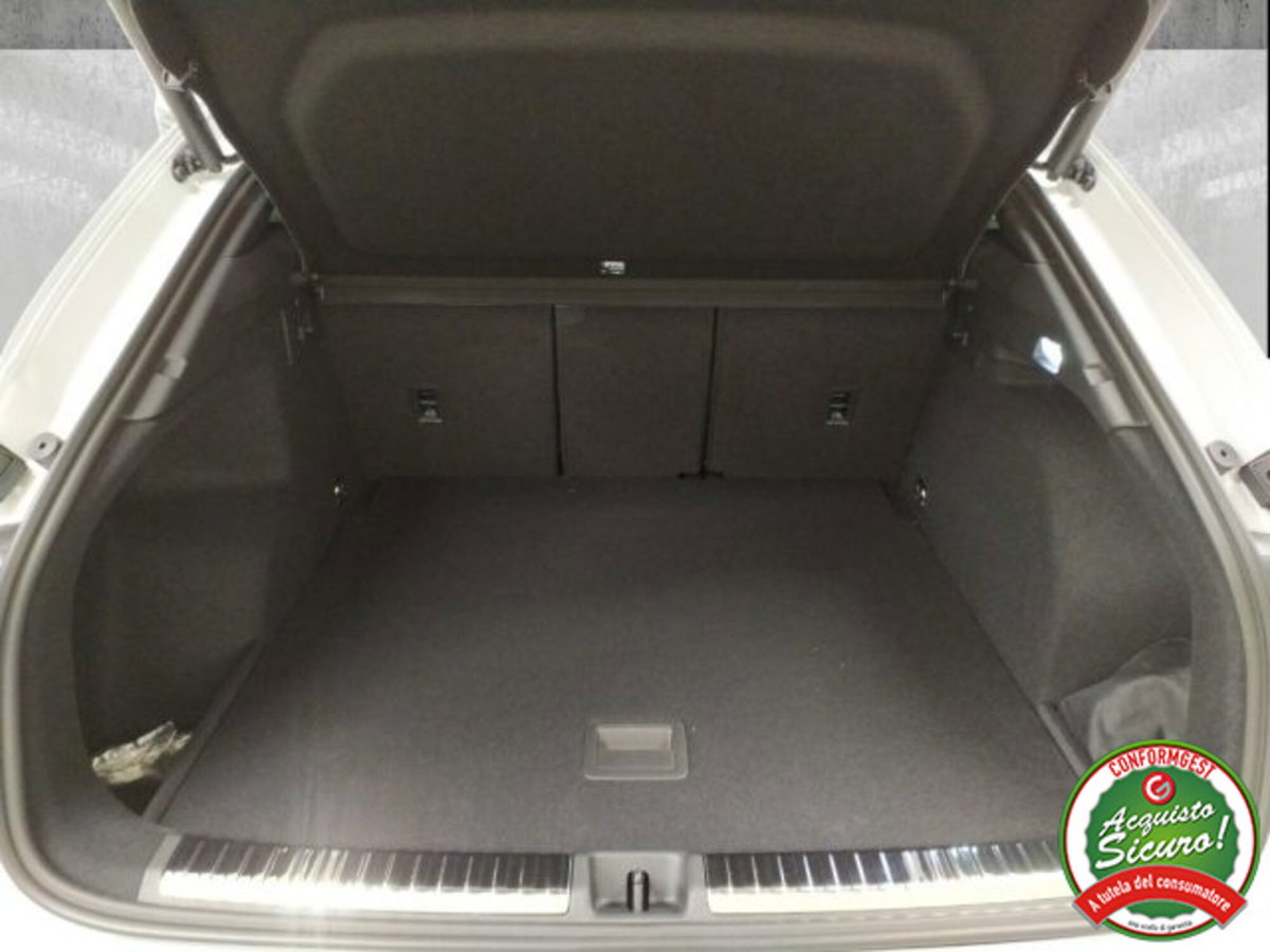 Audi Q3 Sportback 35 TDI quattro S tronic S line edition (19)