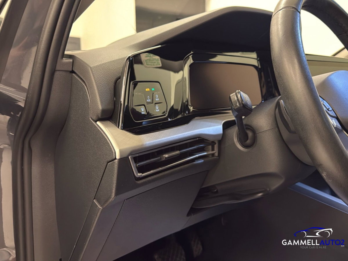 Volkswagen Golf 1.0 TSI EVO Life (18)