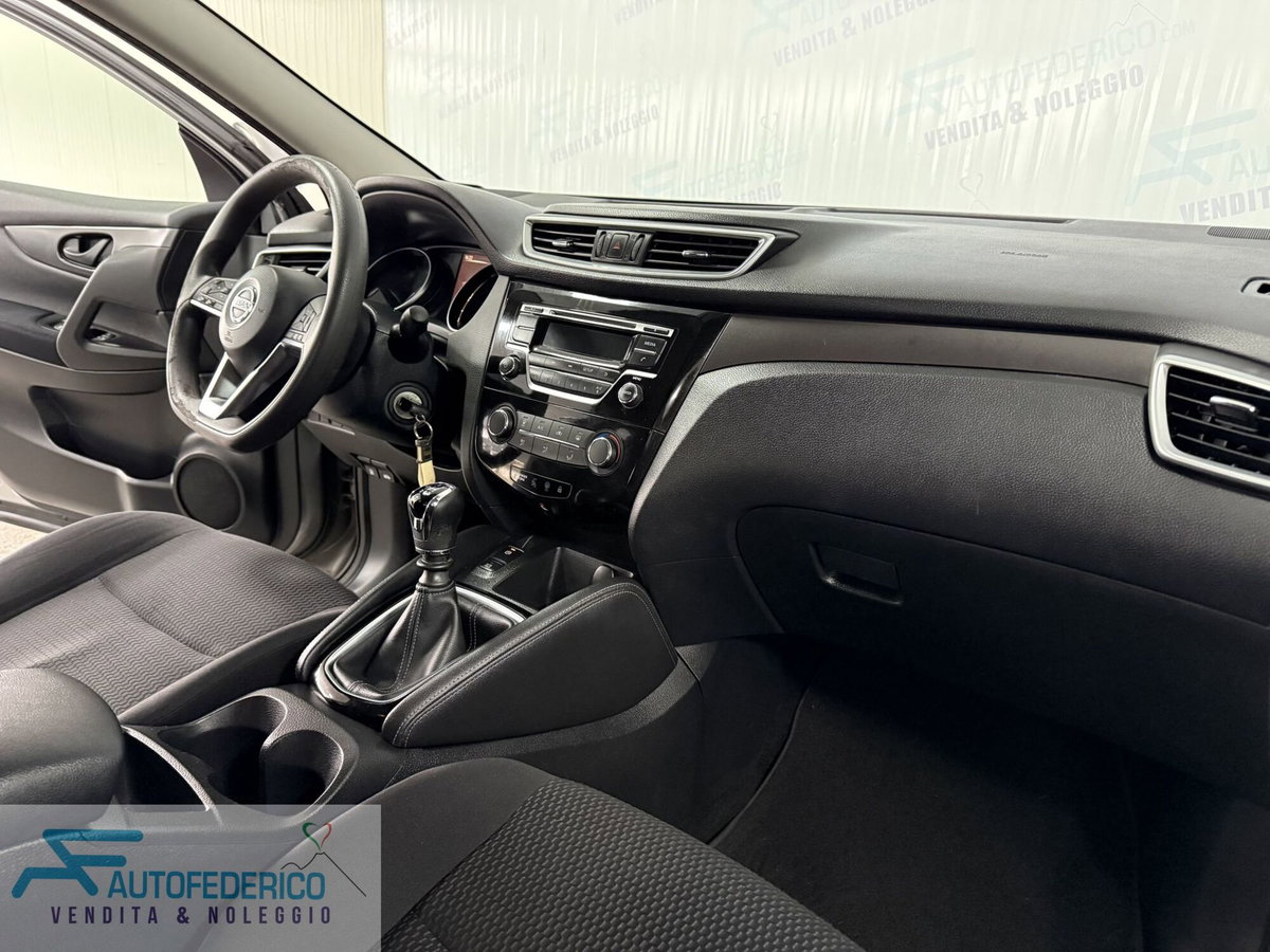 Nissan Qashqai 1.5 dCi 115 CV Tekna (11)