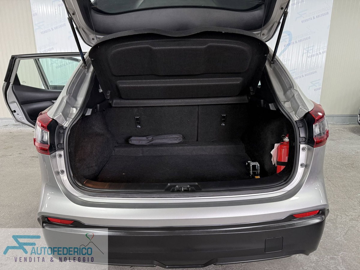Nissan Qashqai 1.5 dCi 115 CV Tekna (14)