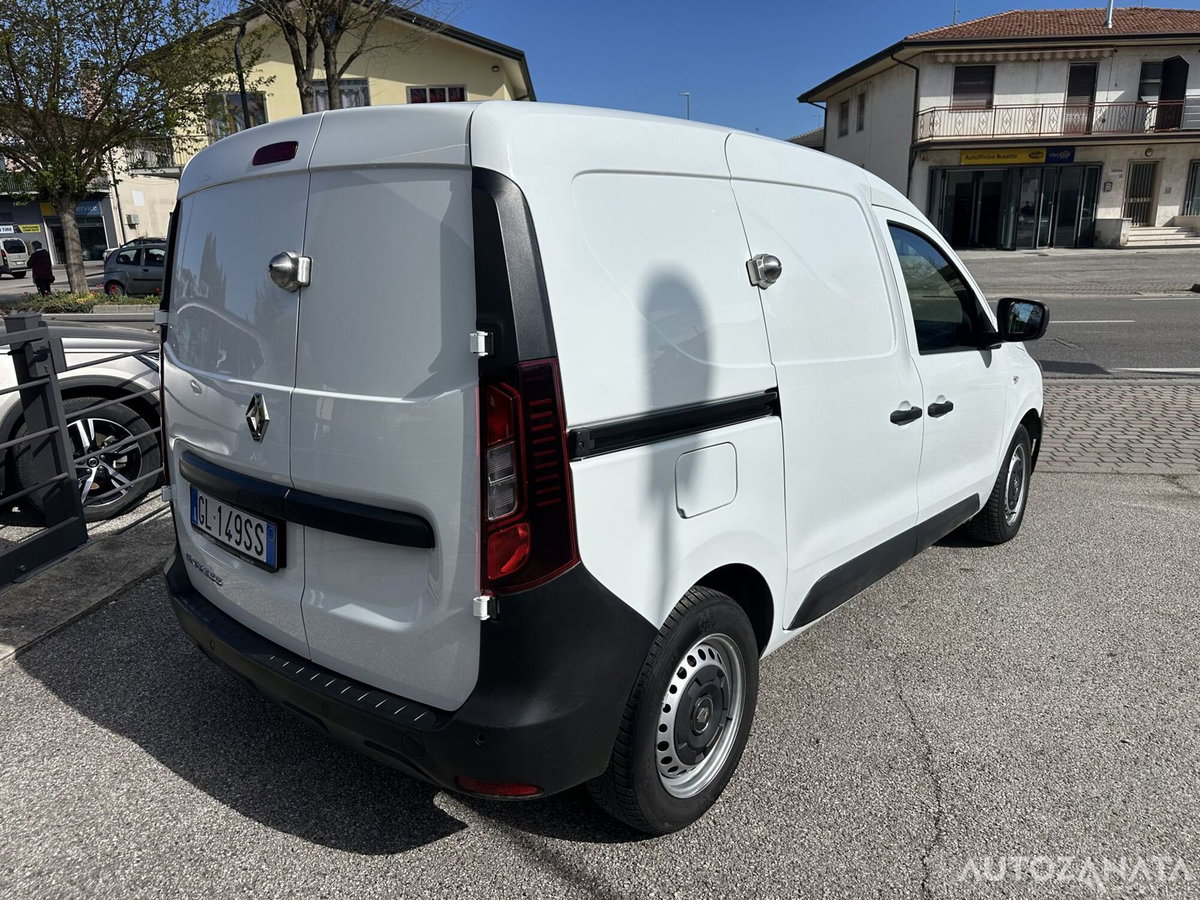 Renault Express van 1.5 Blue dci 95cv (5)