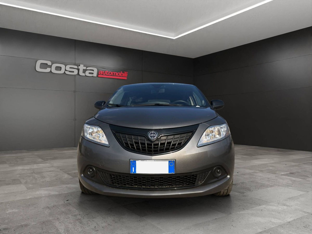 Lancia Ypsilon 1.0 FireFly 5 porte S&S Hybrid Silver Plus (3)