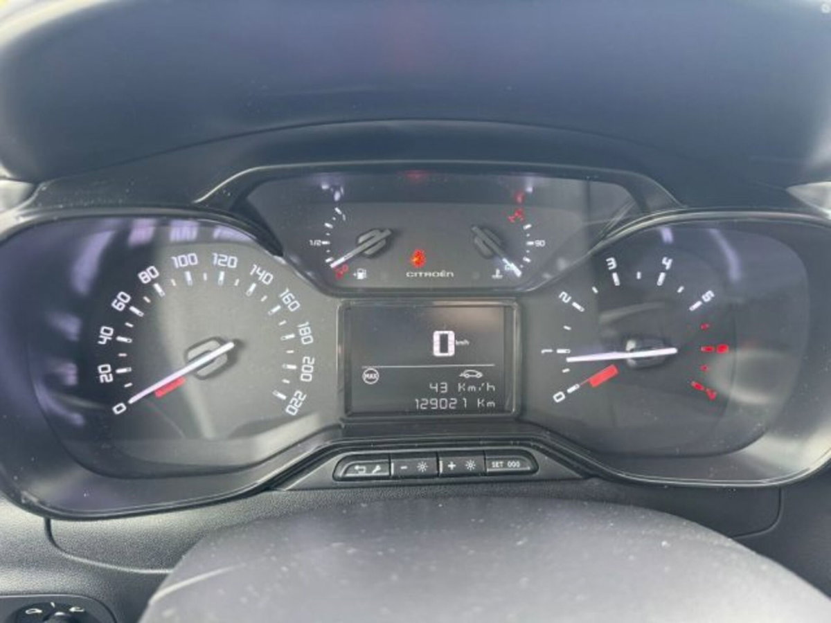 Citroen C3 BlueHDi 100 S&S Feel (16)