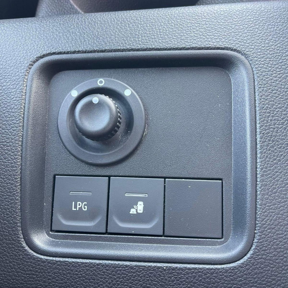 Dacia Duster 1.0 TCe GPL 4x2 Prestige Up (8)