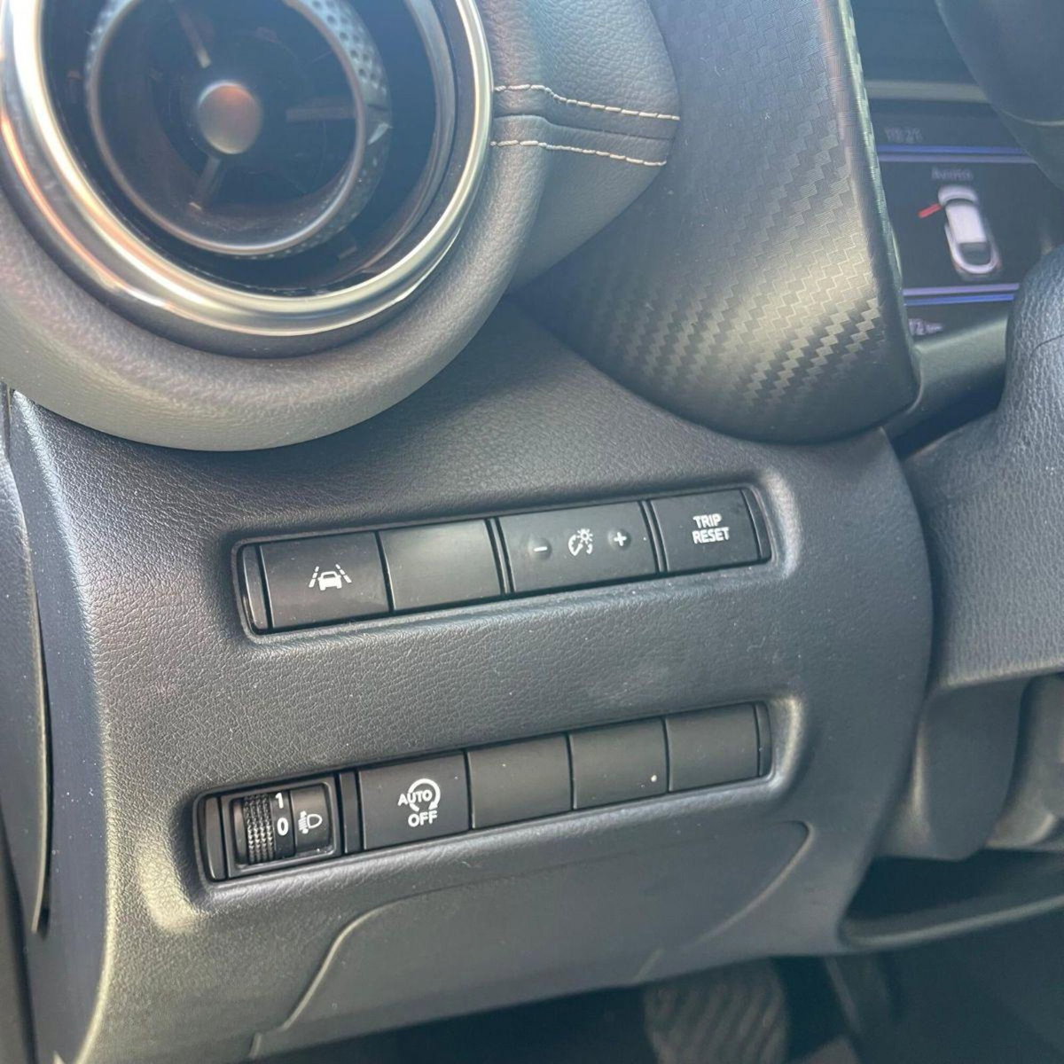 Nissan Juke 1.0 DIG-T 117 CV DCT N-Connecta (9)