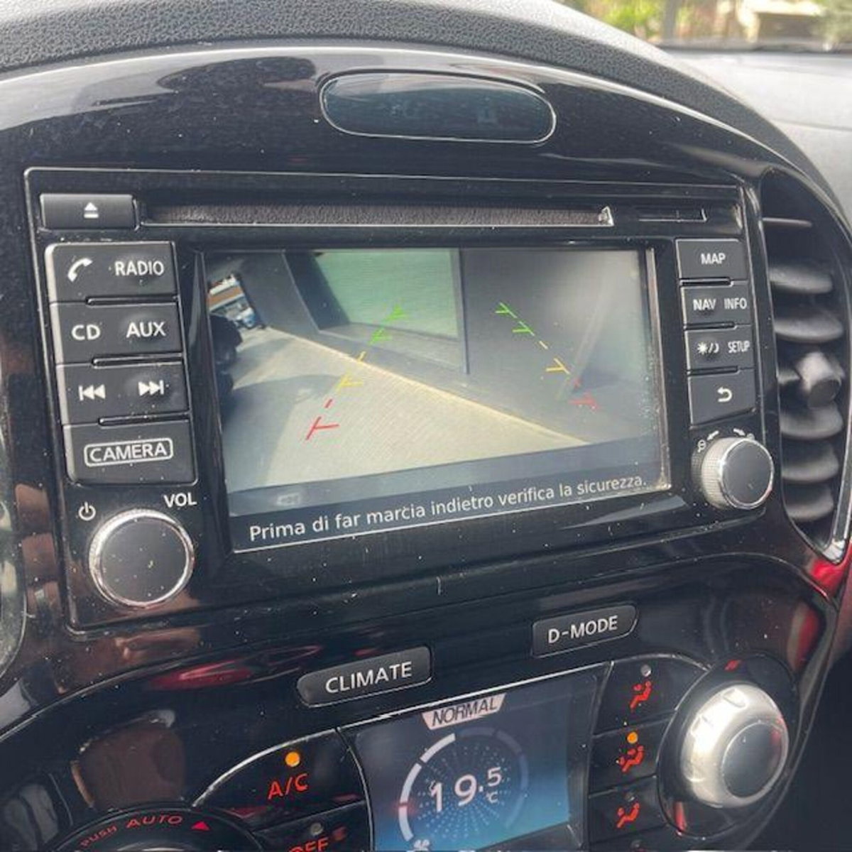 Nissan Juke 1.5 dCi Start&Stop N-Connecta (17)