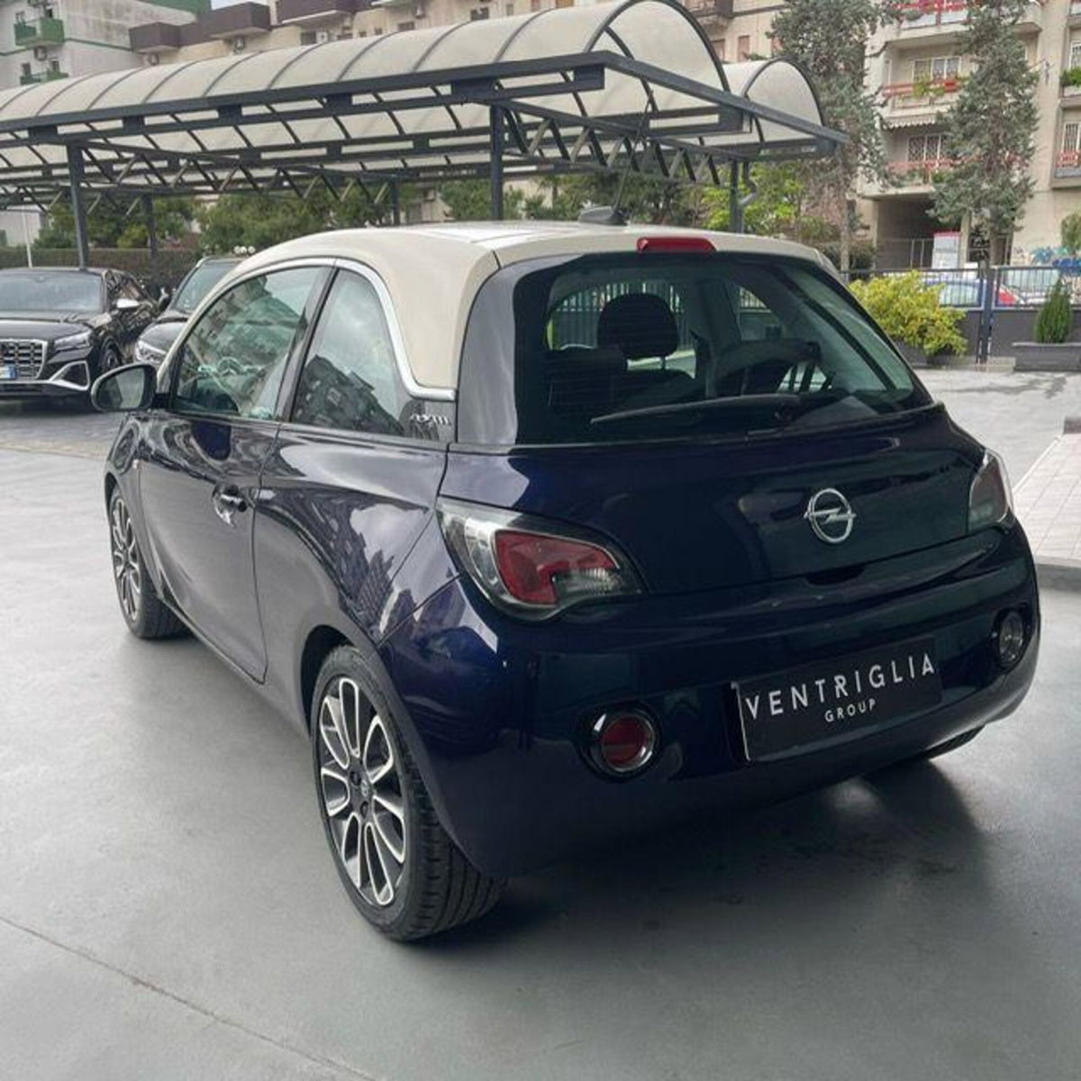 Opel Adam 1.2 70 CV Glam (8)