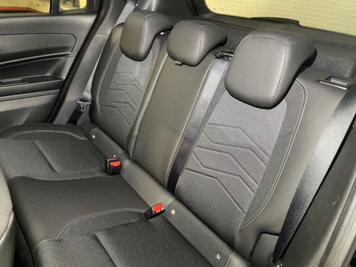 Jeep Avenger 1.2 turbo Summit fwd 100cv (14)