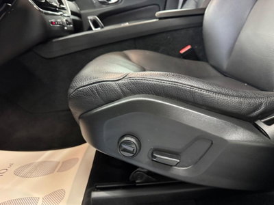 Volvo XC60 B4 automatico Plus Dark (15)