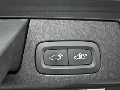 Volvo XC60 B4 automatico Plus Dark (18)