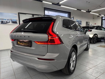 Volvo XC60 B4 automatico Plus Dark (4)