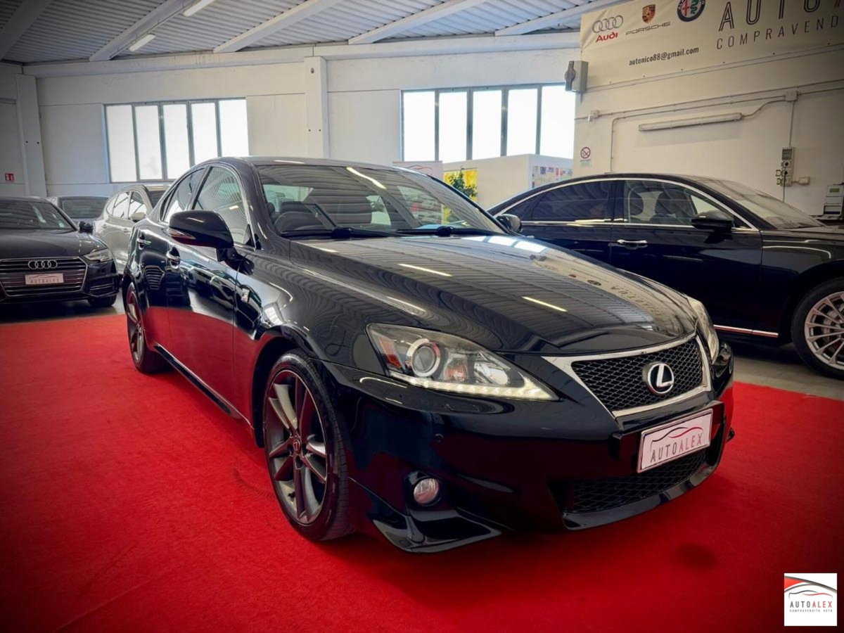 Lexus IS 220d F-Sport (3)