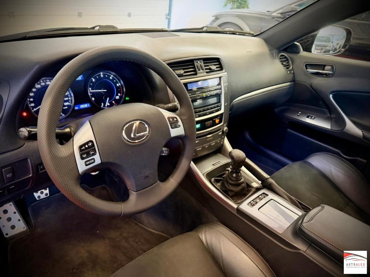 Lexus IS 220d F-Sport (8)