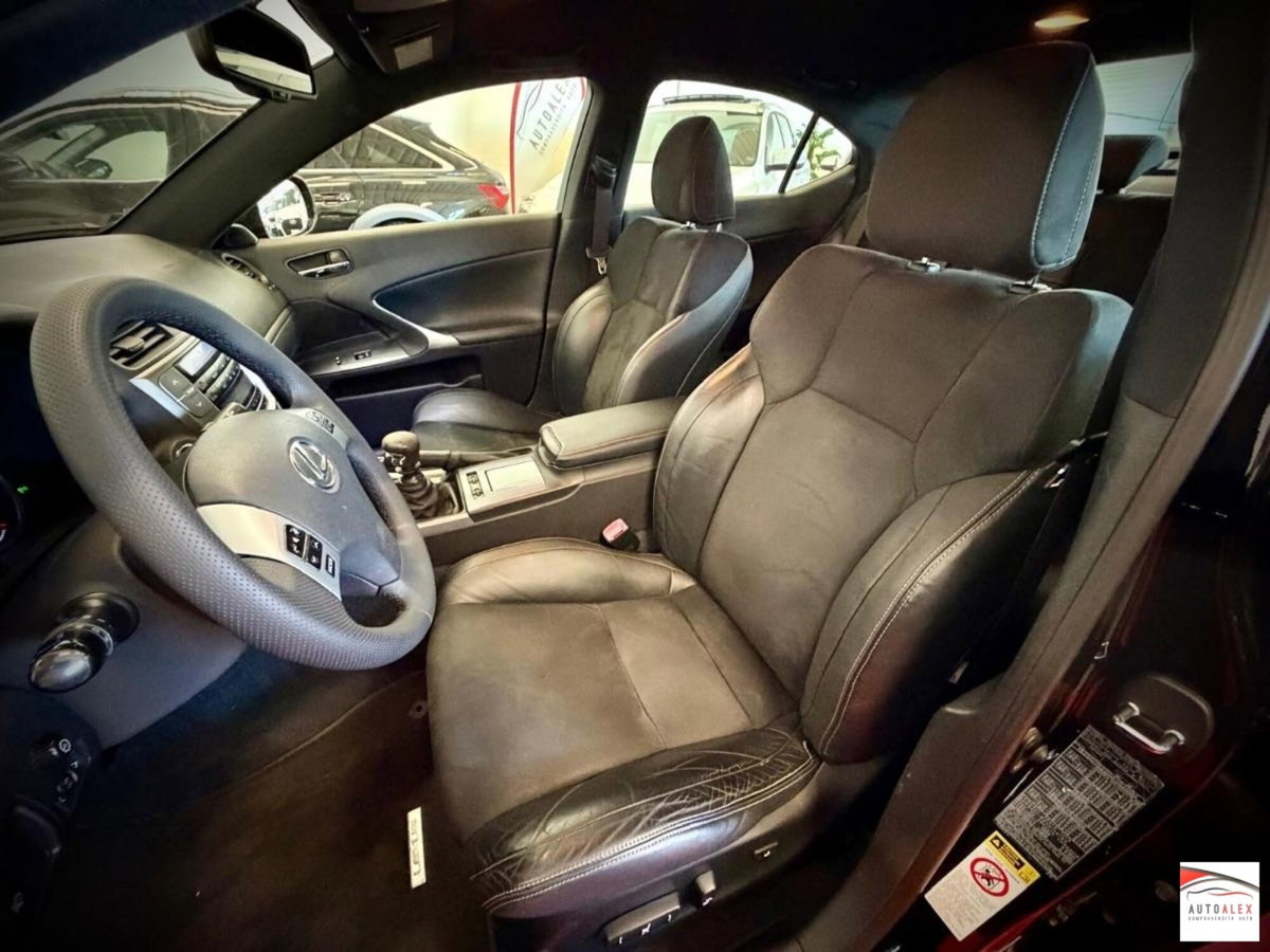 Lexus IS 220d F-Sport (9)