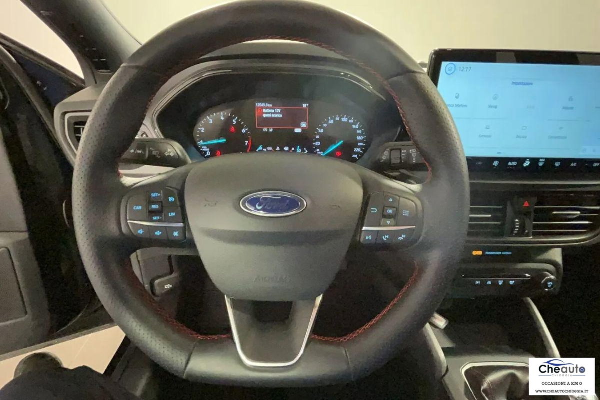 Ford Focus 1.0 EcoBoost 125 CV Start&Stop ST Line (11)