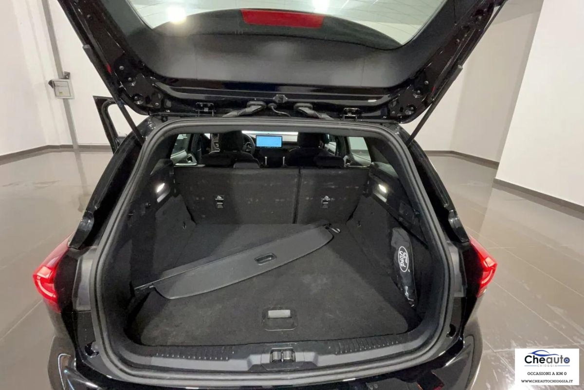 Ford Focus 1.0 EcoBoost 125 CV Start&Stop ST Line (8)