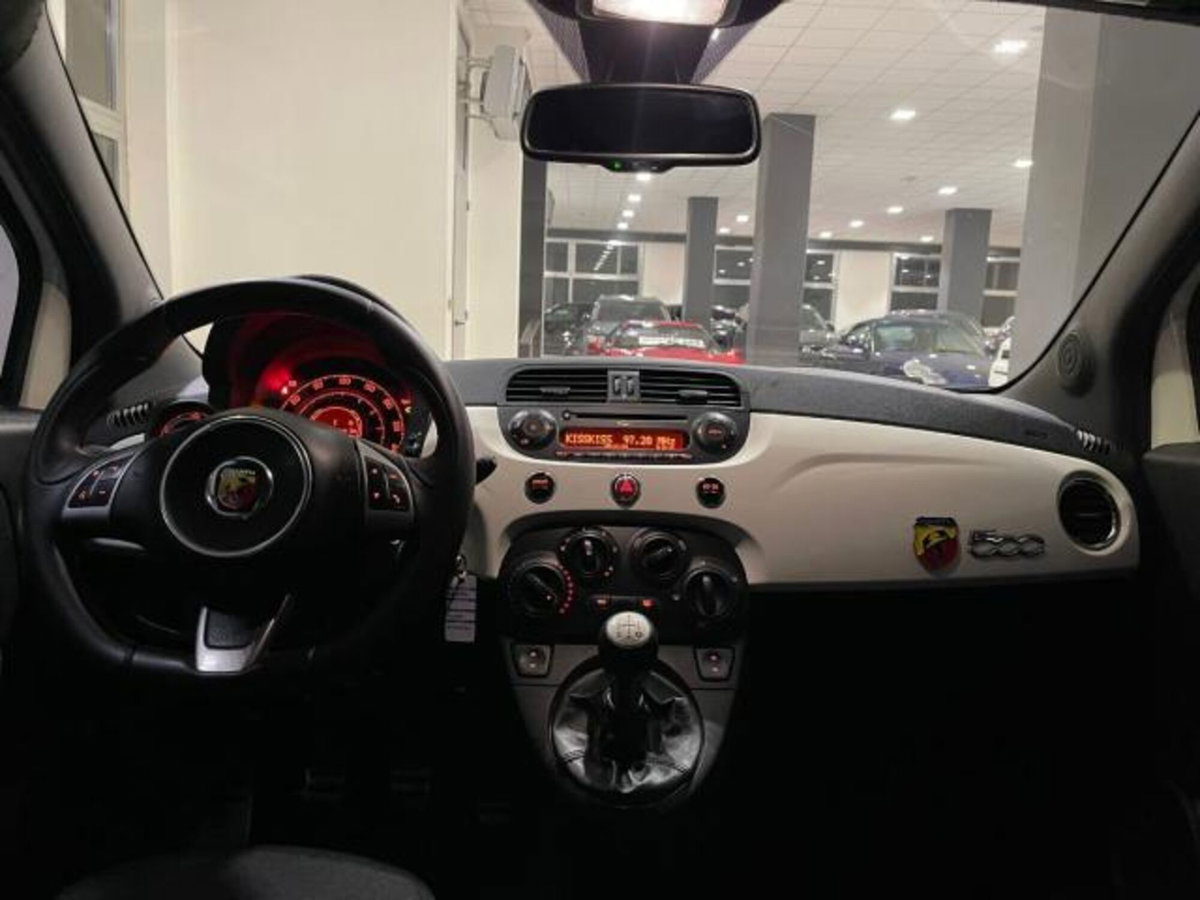 Abarth 500 1.4 Turbo T-Jet Custom (13)