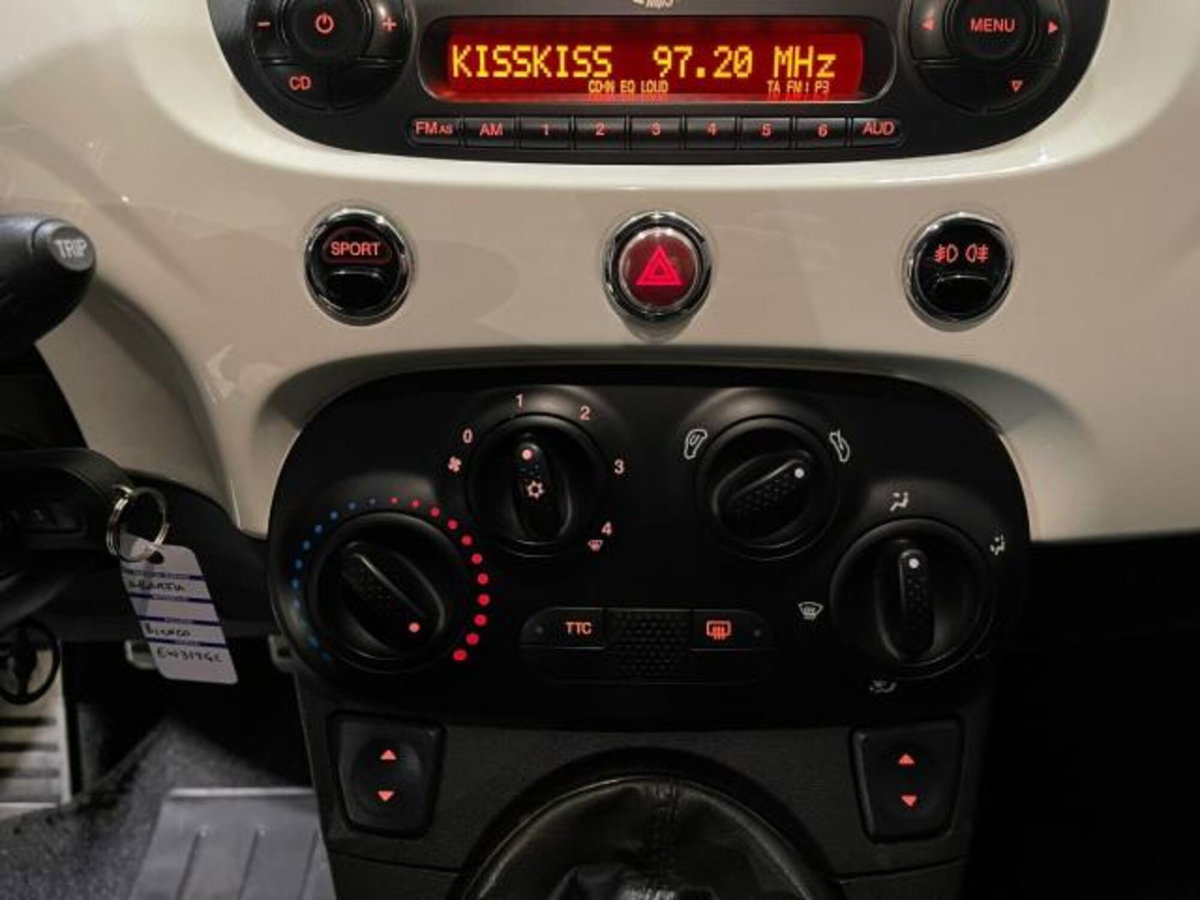 Abarth 500 1.4 Turbo T-Jet Custom (17)
