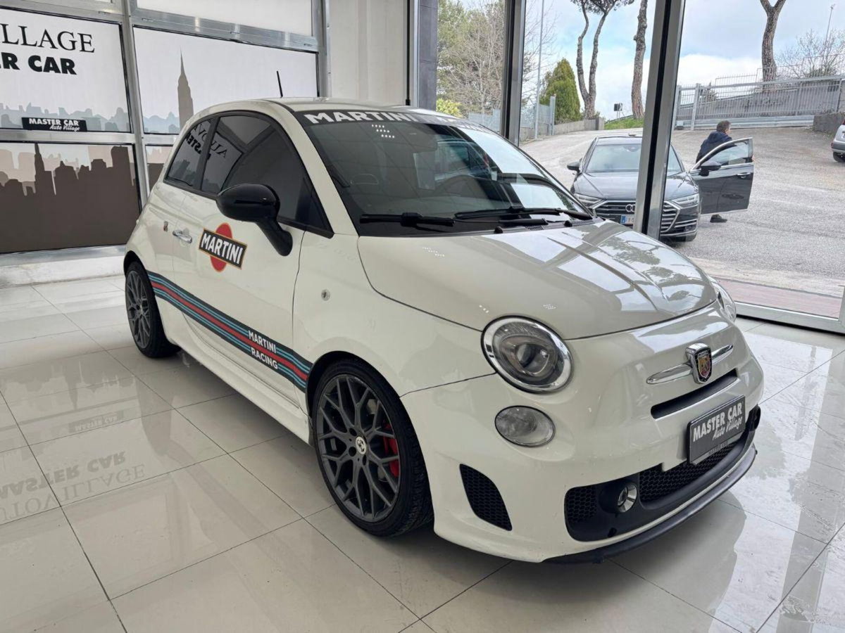 Abarth 500 1.4 Turbo T-Jet Custom (3)