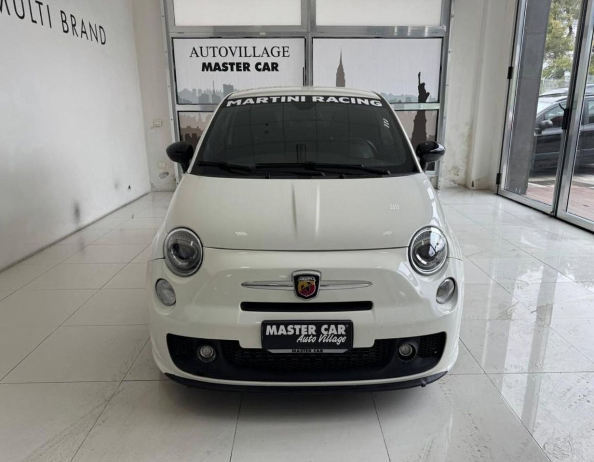 Abarth 500 1.4 Turbo T-Jet Custom (5)