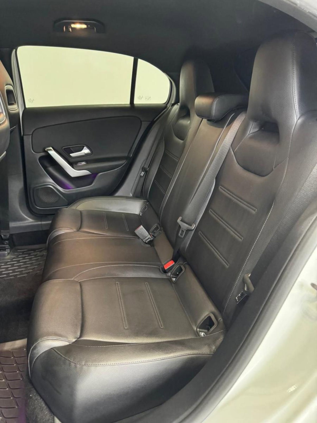 Mercedes-Benz Classe A 180 d Automatic Sport (18)
