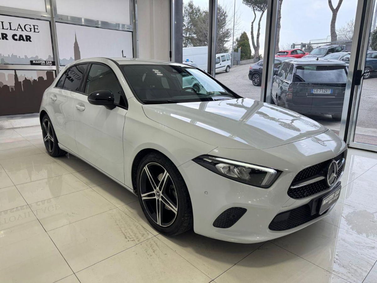 Mercedes-Benz Classe A 180 d Automatic Sport (3)