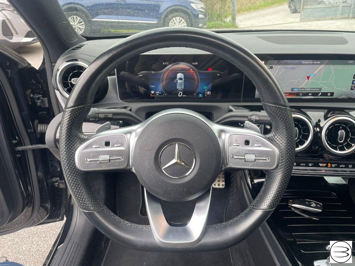 Mercedes-Benz Classe A 180 Automatic Premium (19)