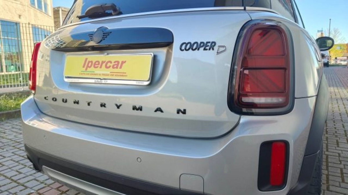 MINI Mini Countryman 2.0 Cooper D Essential Countryman (11)