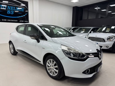 Renault Clio 1.2 75CV GPL 5 porte Costume National (2)