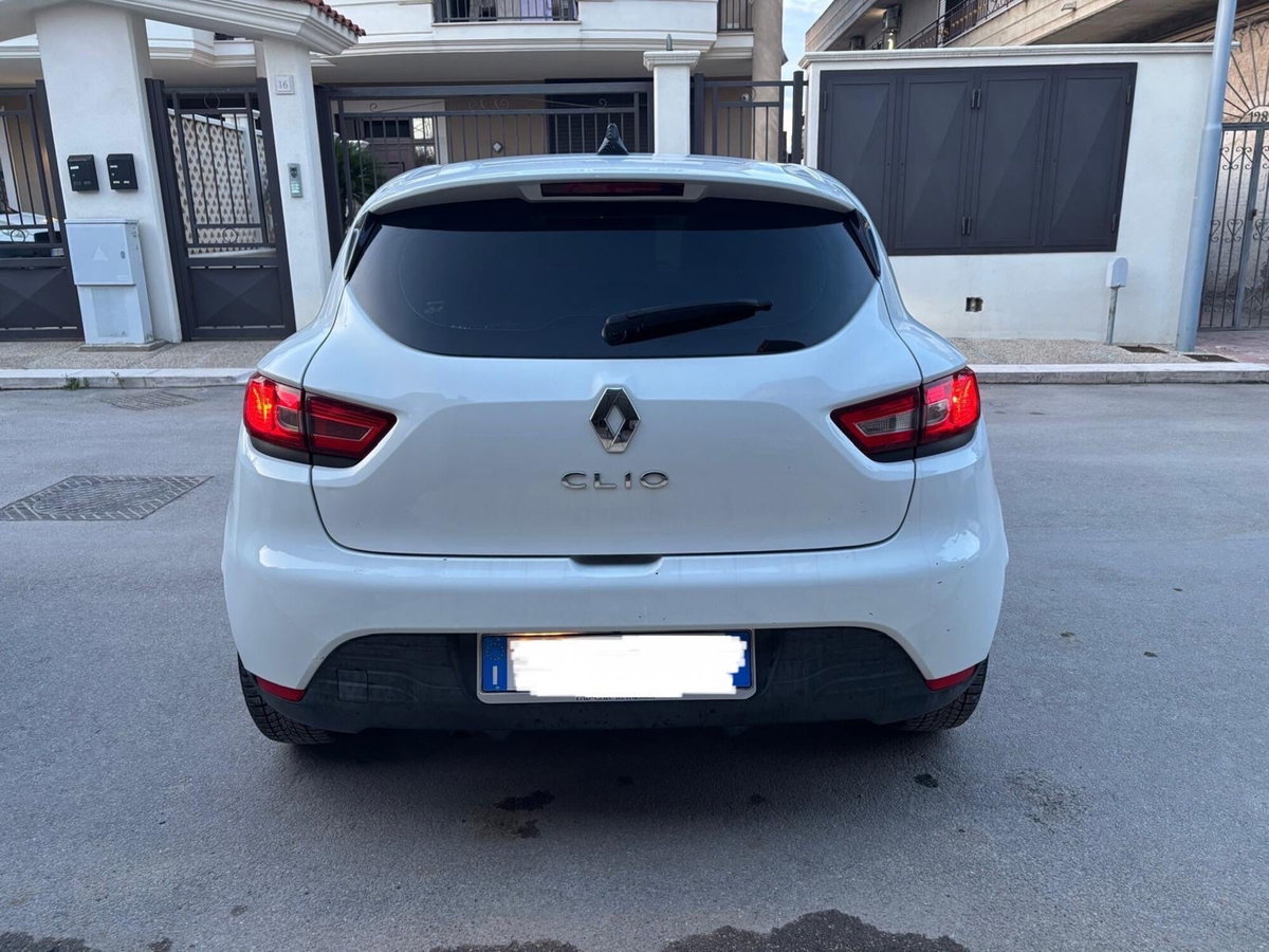Renault Clio 1.5 dCi 8V 75CV 5 porte Live (10)