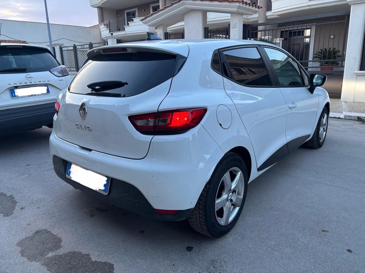 Renault Clio 1.5 dCi 8V 75CV 5 porte Live (11)