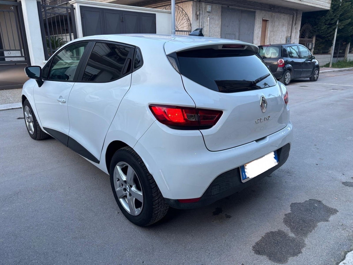 Renault Clio 1.5 dCi 8V 75CV 5 porte Live (13)