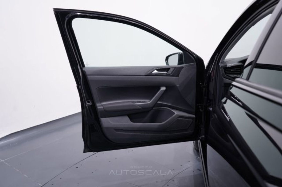 Volkswagen Polo 1.0 tsi Edition 50 95cv dsg (9)