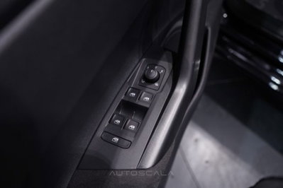 Volkswagen Polo 1.0 Edition 80cv (10)