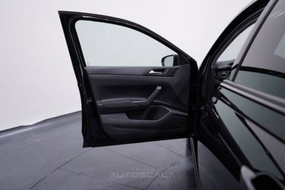 Volkswagen Polo 1.0 Edition 80cv (9)