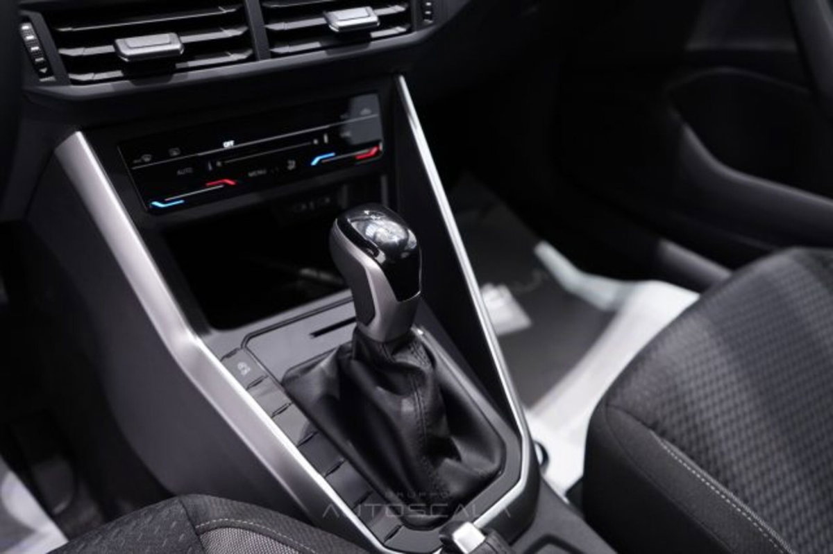 Volkswagen Polo 1.0 tsi Edition 50 95cv dsg (17)