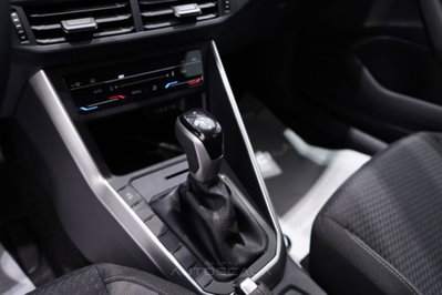 Volkswagen Polo 1.0 tsi Edition 50 95cv dsg (17)