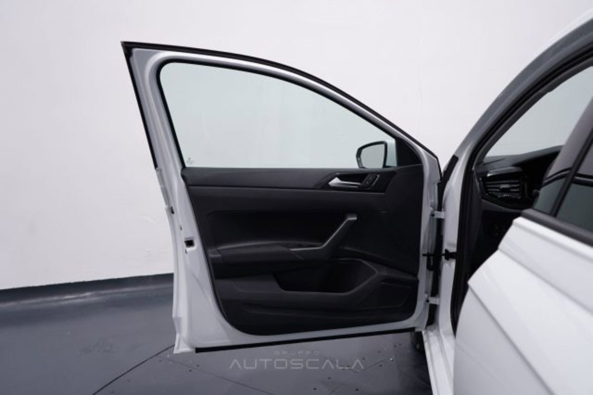 Volkswagen Polo 1.0 tsi Edition 50 95cv dsg (9)