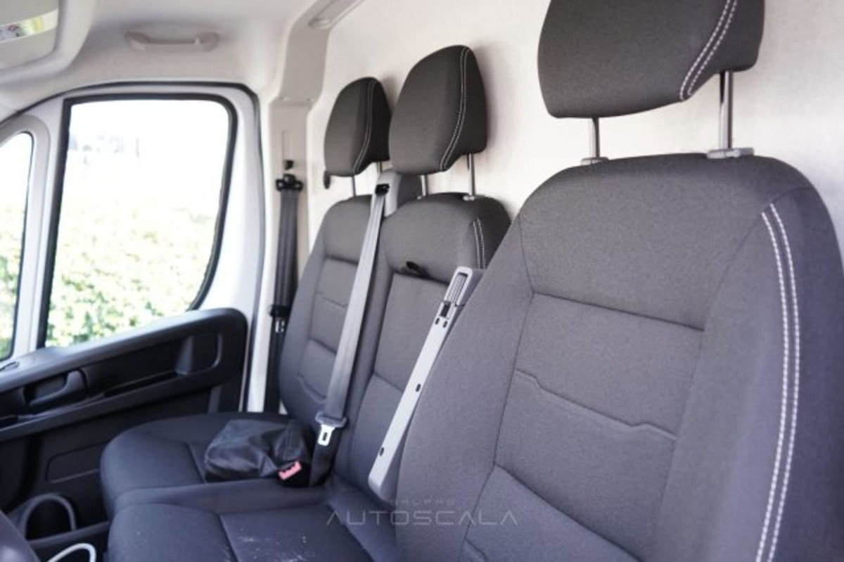 Fiat Ducato Furgone Vetrato 33 MH2 2.2 mjt3 140cv  serie 9 (10)