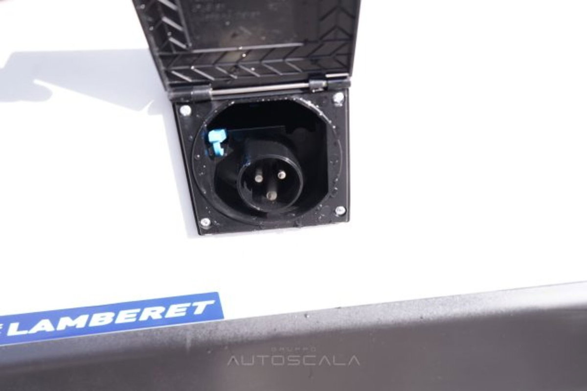 Fiat Ducato Furgone Vetrato 33 MH2 2.2 mjt3 140cv  serie 9 (6)