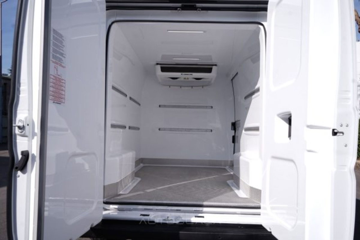 Fiat Ducato Furgone Vetrato 33 MH2 2.2 mjt3 140cv  serie 9 (7)