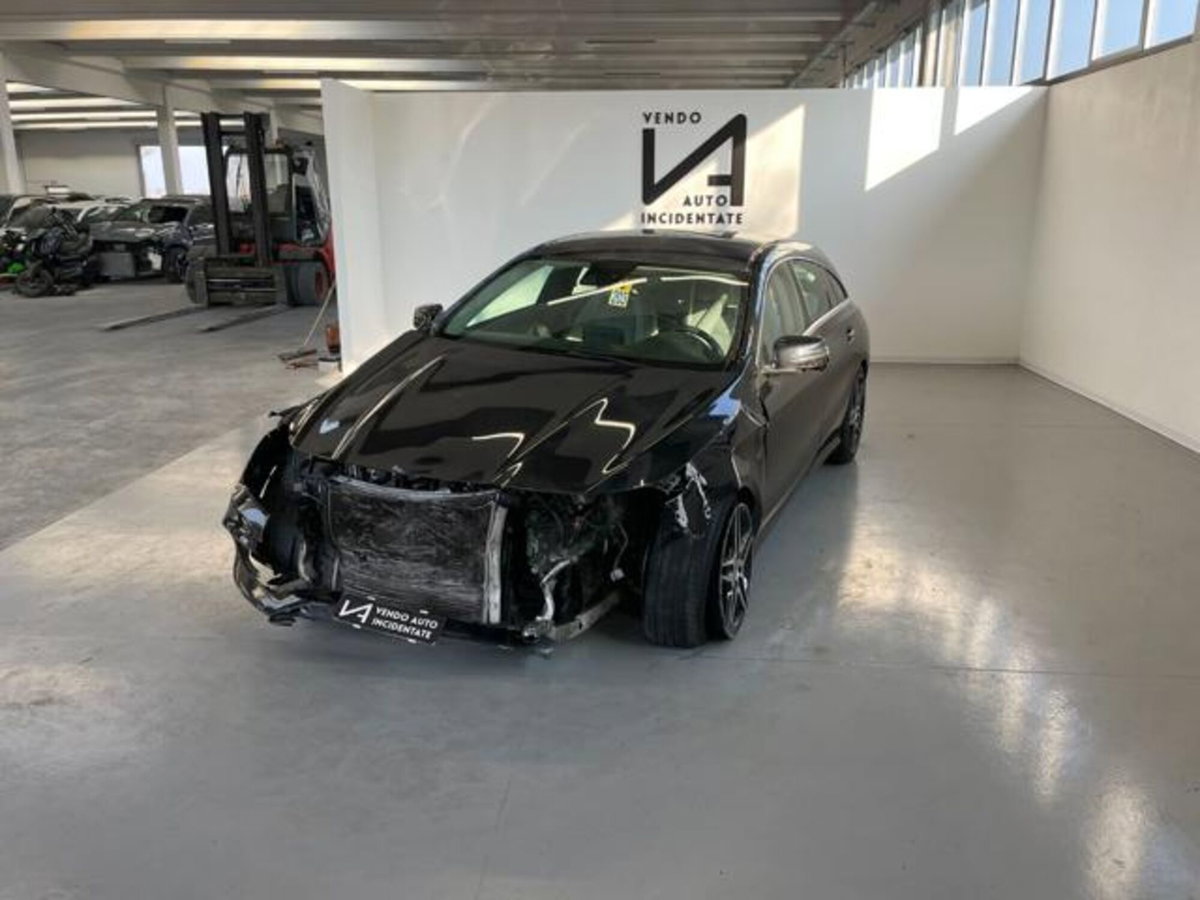 Mercedes-Benz CLA Shooting Brake 200 d Automatic Executive (3)